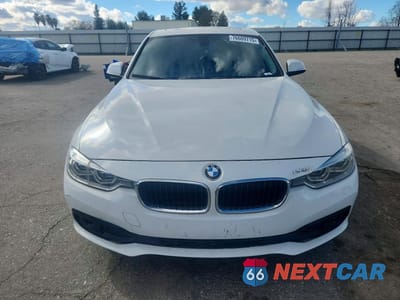 Piąte zdjęcie samochodu w środku: 2018 BMW 320 I VIN:WBA8A9C58JAD27883 - miniatura
