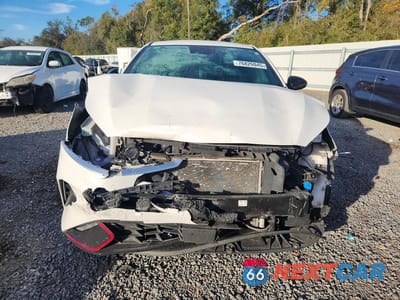 Piąte zdjęcie samochodu w środku: 2022 KIA FORTE GT LINE VIN:3KPF54AD7NE455673 - miniatura