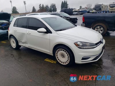 Czwarte zdjęcie samochodu z boku: 2018 VOLKSWAGEN GOLF S VIN:3VWG17AU9JM255151 - miniatura