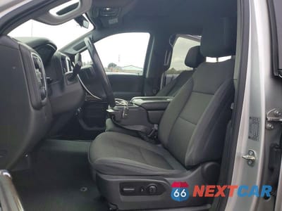 Zdjęcie 7 z 12 samochodu: 2019 CHEVROLET SILVERADO K1500 RST VIN:3GCPYEEK6KG112511 - miniatura