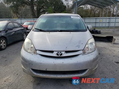 Piąte zdjęcie samochodu w środku: 2008 TOYOTA SIENNA XLE VIN:5TDZK22C18S217084 - miniatura