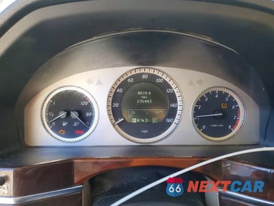 Zdjęcie 9 z 13 samochodu: 2011 MERCEDES-BENZ GLK 350 4MATIC VIN:WDCGG8HB5BF610422 - miniatura