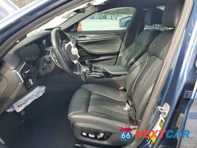 Zdjęcie 7 z 14 samochodu: 2023 BMW M550XI VIN:WBA13BK09PCM32189 - miniatura