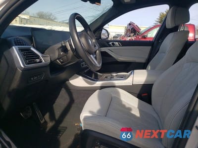 Zdjęcie 7 z 12 samochodu: 2024 BMW X5 XDRIVE50E VIN:5UX43EU0XR9U44395 - miniatura