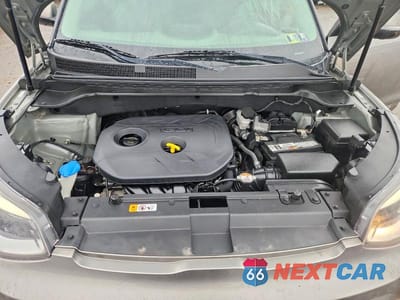 Zdjęcie 12 z 12 samochodu: 2017 KIA SOUL + VIN:KNDJP3A54H7491431 - miniatura