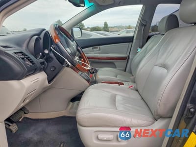 Zdjęcie 7 z 12 samochodu: 2004 LEXUS RX 330 BASE VIN:JTJGA31UX40004977 - miniatura