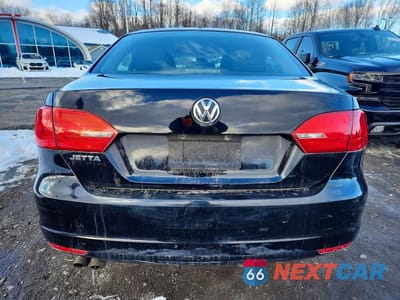 Zdjęcie 6 z 12 samochodu: 2013 VOLKSWAGEN JETTA BASE VIN:3VW2K7AJ7DM305644 - miniatura