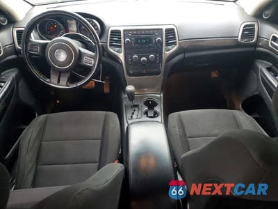 Zdjęcie 8 z 12 samochodu: 2011 JEEP GRAND CHEROKEE LAREDO VIN:1J4RS4GG2BC557337 - miniatura