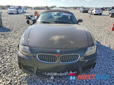 Piąte zdjęcie samochodu w środku: 2003 BMW Z4 2.5 VIN:4USBT334X3LS43540 - miniatura