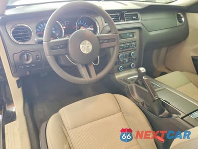 Zdjęcie 8 z 12 samochodu: 2011 FORD MUSTANG VIN:1ZVBP8AM8B5103285 - miniatura