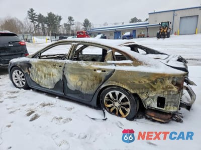 Drugie zdjęcie samochodu z przodu: 2020 CHEVROLET MALIBU LT VIN:1G1ZD5ST2LF132834 - miniatura