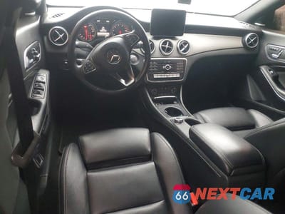 Zdjęcie 8 z 12 samochodu: 2019 MERCEDES-BENZ CLA 250 4MATIC VIN:WDDSJ4GBXKN767807 - miniatura