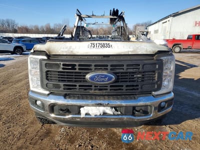Piąte zdjęcie samochodu w środku: 2025 FORD F250 SUPER DUTY VIN:1FTBF2BA6SEC22377 - miniatura
