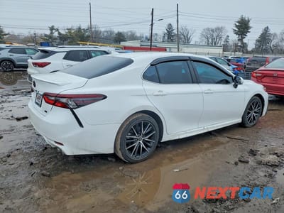 Trzecie zdjęcie samochodu z tyłu: 2023 TOYOTA CAMRY SE VIN:4T1G11AK3PU787090 - miniatura