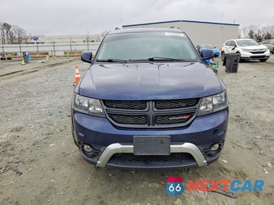 Piąte zdjęcie samochodu w środku: 2017 DODGE JOURNEY CROSSROAD VIN:3C4PDCGG0HT566441 - miniatura