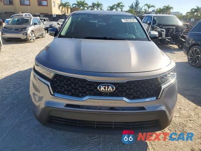 Piąte zdjęcie samochodu w środku: 2021 KIA SORENTO LX VIN:5XYRGDLC0MG018899 - miniatura