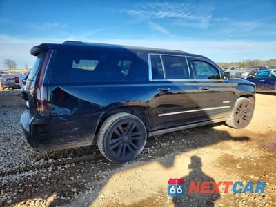 Trzecie zdjęcie samochodu z tyłu: 2017 GMC YUKON XL DENALI VIN:1GKS1HKJ9HR187163 - miniatura