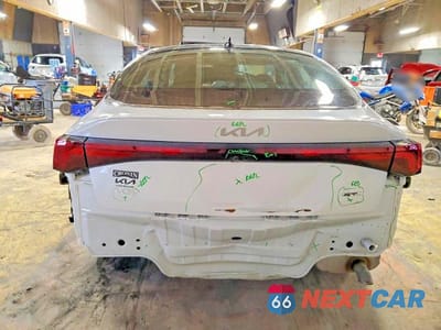Zdjęcie 6 z 11 samochodu: 2026 KIA K5 VIN:KNAG64J71T5434903 - miniatura