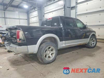 Trzecie zdjęcie samochodu z tyłu: 2017 RAM 1500 LARAMIE 4WD 5.7L V8 CREW CAB VIN:1C6RR7NT7HS508255 - miniatura