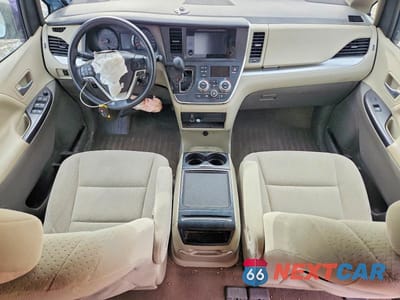 Zdjęcie 8 z 13 samochodu: 2016 TOYOTA SIENNA LE 8 PASSENGER VIN:5TDKK3DC2GS760768 - miniatura