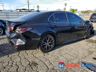 Trzecie zdjęcie samochodu z tyłu: 2024 TOYOTA CAMRY SE VIN:4T1G11AK5RU909306 - miniatura