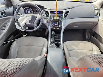 Zdjęcie 8 z 12 samochodu: 2011 HYUNDAI SONATA SE VIN:5NPEC4AB0BH246511 - miniatura