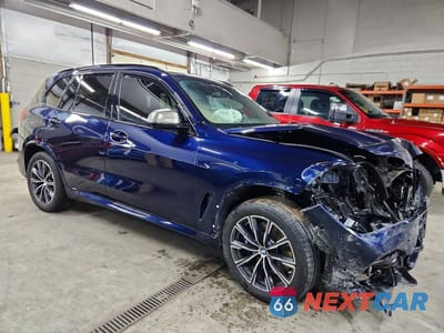 Czwarte zdjęcie samochodu z boku: 2020 BMW X5 M50I VIN:5UXJU4C01LLE45881 - miniatura