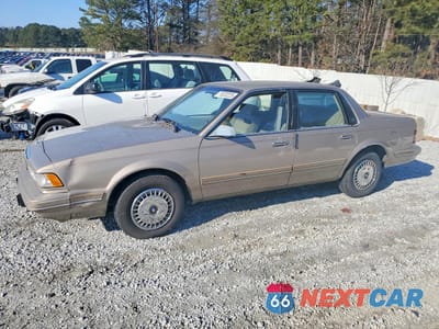1996 BUICK CENTURY SPECIAL 1G4AG55M5T6489887 - główne zdjęcie licytacji z USA - miniatura