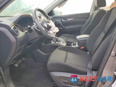 Zdjęcie 7 z 13 samochodu: 2017 NISS ROGUE S VIN:KNMAT2MV2HP524508 - miniatura