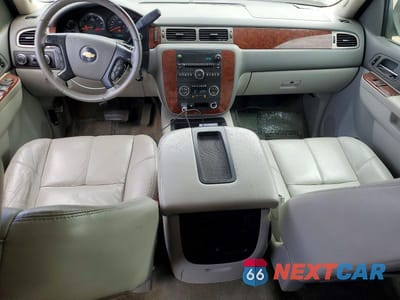 Zdjęcie 8 z 11 samochodu: 2010 CHEVROLET SILVERADO K1500 LTZ VIN:3GCRKTE38AG235586 - miniatura