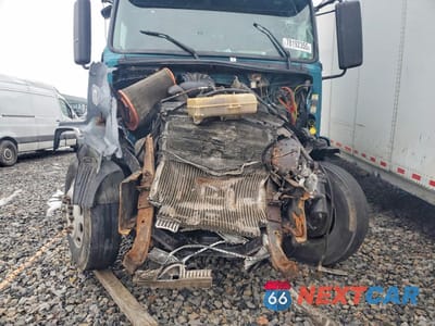 Zdjęcie 7 z 10 samochodu: 2007 VOLVO VNL SEMI TRUCK VIN:4V4NC9TJ57N480527 - miniatura