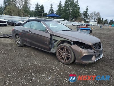 Czwarte zdjęcie samochodu z boku: 2016 MERCEDES-BENZ E 400 VIN:WDDKK6FF3GF349894 - miniatura