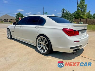 Trzecie zdjęcie samochodu z tyłu: 2010 BMW 750 LI VIN:WBAKB8C58ACY64395 - miniatura