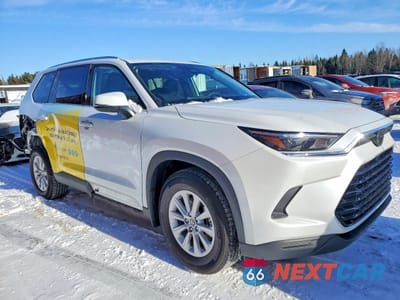 Czwarte zdjęcie samochodu z boku: 2025 TOYOTA GRAND HIGHLANDER VIN:5TDACAB57SS059296 - miniatura