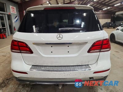 Zdjęcie 6 z 12 samochodu: 2016 MERCEDES-BENZ GLE 300D 4MATIC VIN:4JGDA0EB2GA725978 - miniatura