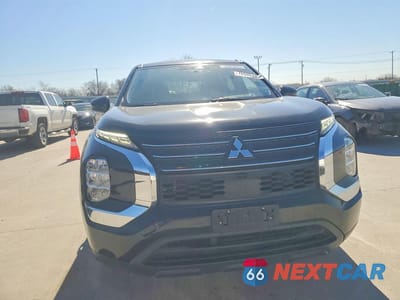 Piąte zdjęcie samochodu w środku: 2022 MITSUBISHI OUTLANDER ES VIN:JA4J3TA84NZ050592 - miniatura