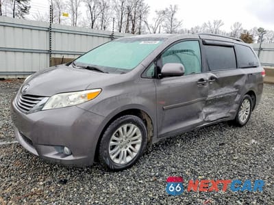 2011 TOYOTA SIENNA XLE 8-PASSENGER 5TDYK3DC8BS166088 - główne zdjęcie licytacji z USA - miniatura
