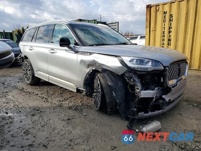 Czwarte zdjęcie samochodu z boku: 2023 LINCOLN AVIATOR BLACK LABEL VIN:5LM5J9XC0PGL23725 - miniatura