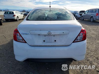 Zdjęcie 6 z 11 samochodu: 2019 NISSAN VERSA S VIN:3N1CN7AP3KL821590 - miniatura
