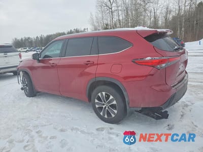 Drugie zdjęcie samochodu z przodu: 2022 TOYOTA HIGHLANDER HYBRID XLE VIN:5TDGBRCH4NS560512 - miniatura