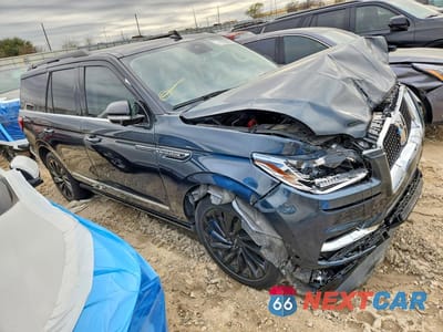 Czwarte zdjęcie samochodu z boku: 2021 LINCOLN NAVIGATOR BLACK LABEL VIN:5LMJJ2TT1MEL15636 - miniatura
