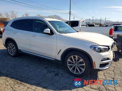 Czwarte zdjęcie samochodu z boku: 2019 BMW X3 SDRIVE30I VIN:5UXTR7C53KLR38593 - miniatura