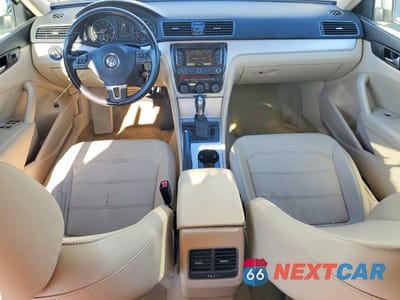 Zdjęcie 8 z 12 samochodu: 2013 VOLKSWAGEN PASSAT SE VIN:1VWBP7A37DC116478 - miniatura