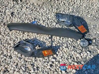 Zdjęcie 12 z 13 samochodu: 2003 FORD MUSTANG COBRA SVT VIN:1FAFP48Y93F385721 - miniatura