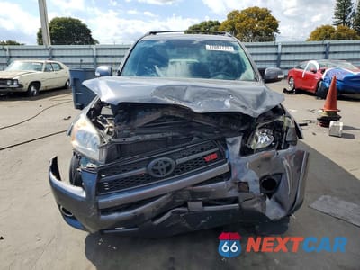 Piąte zdjęcie samochodu w środku: 2009 TOYOTA RAV4 SPORT VIN:JTMBK32V595074396 - miniatura