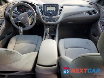 Zdjęcie 8 z 12 samochodu: 2017 CHEVROLET MALIBU LS VIN:1G1ZB5ST6HF273998 - miniatura