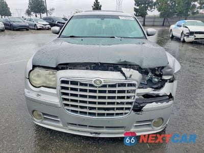Piąte zdjęcie samochodu w środku: 2006 CHRYSLER 300C SRT-8 VIN:2C3LA73W66H388752 - miniatura