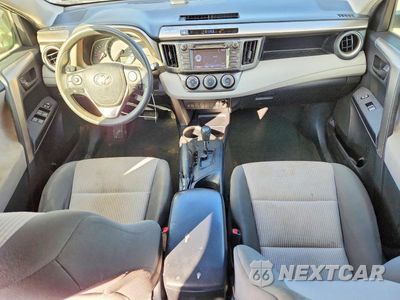 Zdjęcie 8 z 12 samochodu: 2015 TOYOTA RAV4 LE VIN:JTMZFREV4FD070729 - miniatura