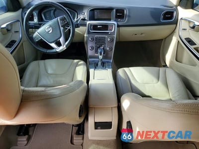 Zdjęcie 8 z 11 samochodu: 2014 VOLVO S60 T5 VIN:YV1612FS7E2278444 - miniatura