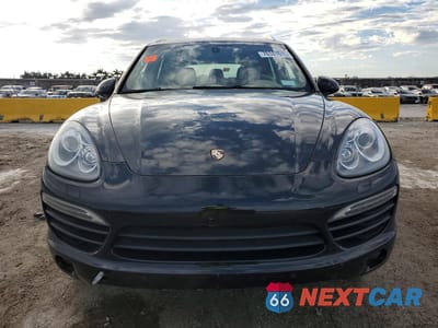 Piąte zdjęcie samochodu w środku: 2014 PORSCHE CAYENNE VIN:WP1AF2A22ELA39885 - miniatura